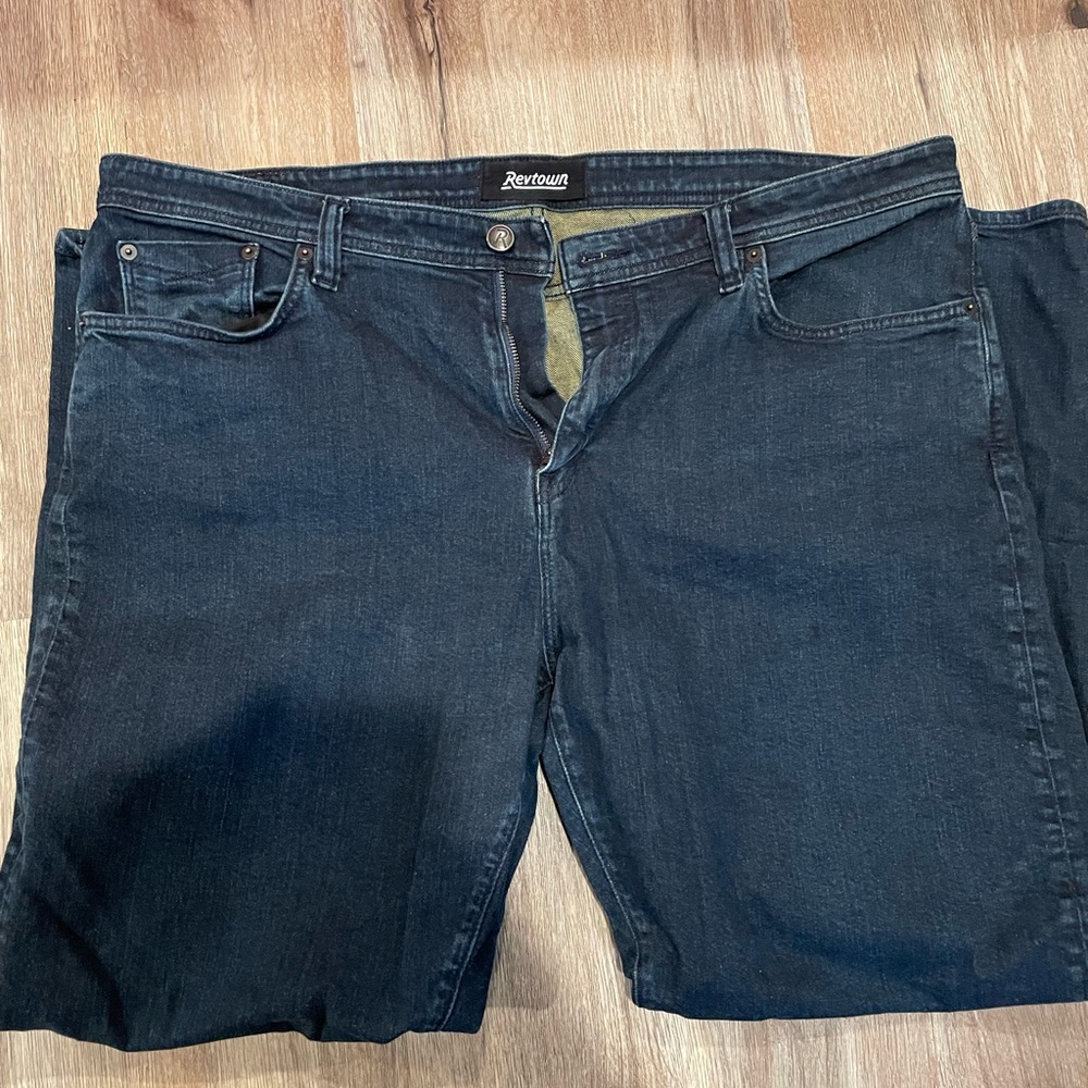 Revtown men’s jeans. ‘Automatic’ fit. Dark indigo color.